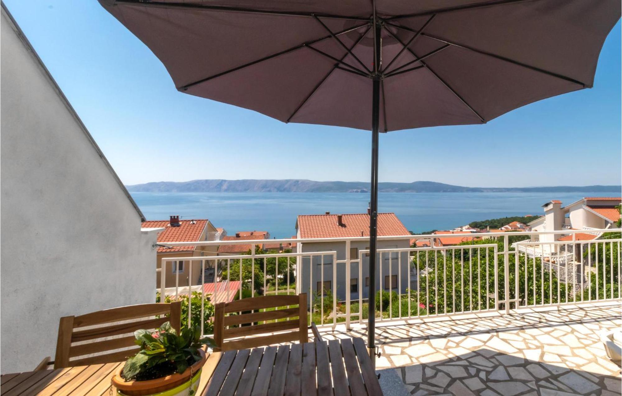 Lovely Apartment In Novi Vinodolski With Wifi Bagian luar foto
