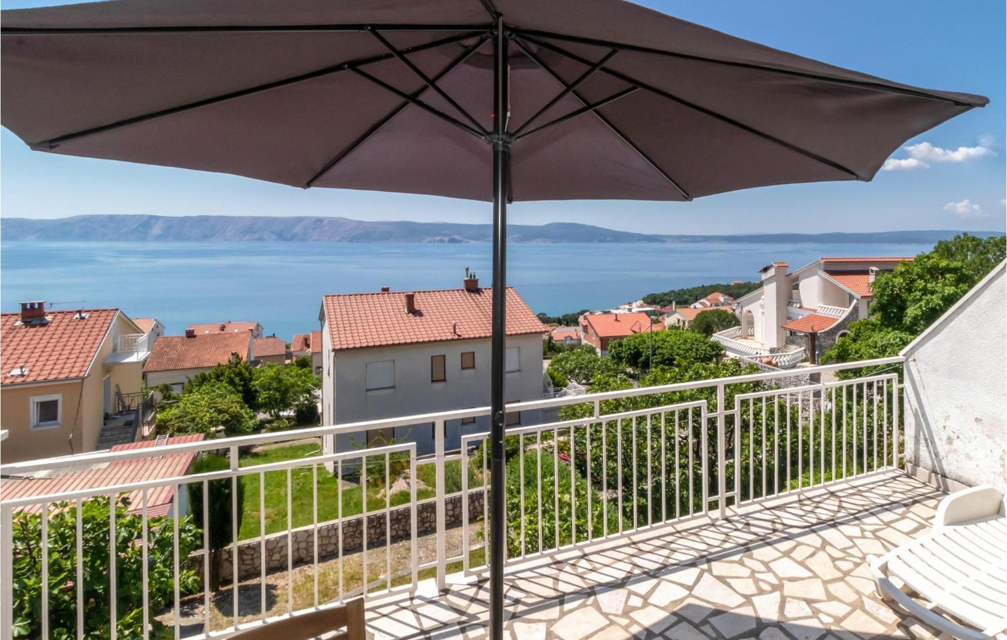 Lovely Apartment In Novi Vinodolski With Wifi Bagian luar foto